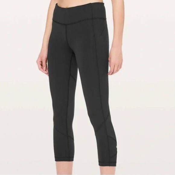 Lululemon Pace Rival Crop Full-On Luxtreme 22" Mid-Rise Leggings - Picture 3 of 12